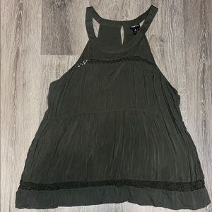 🛍️#32 Torrid Dark Green Sleeveless Halter-Style Top – Size 2X